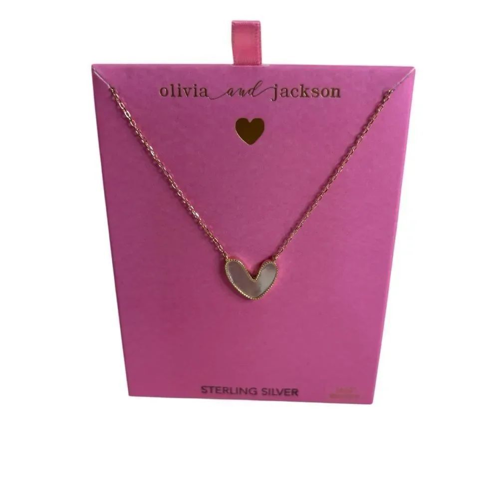 Beautifully Delicate Looking Sterling Silver & Mother of Pearl Pendant Necklace.